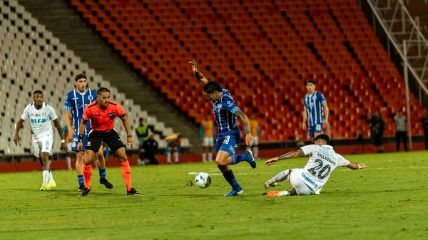 Enhancing Safety in Self-Driving Public Transport: The Impact of AI Algorithms